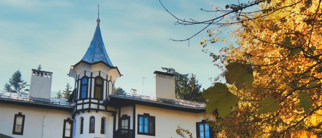 Аристократичният дух на Рила: Дворецът „Царска Бистрица“